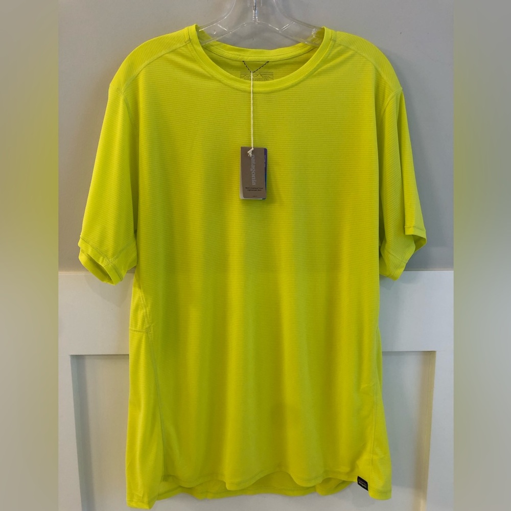 Patagonia Capilene Cool Lightweight Men’s Shirt. Brand New, Tags On. Smoke free.